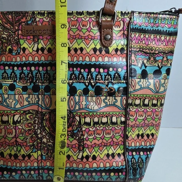 Sakroots Colorful Patterned Elephant Tote Bag with Matching Wallet - Picture 9 of 14